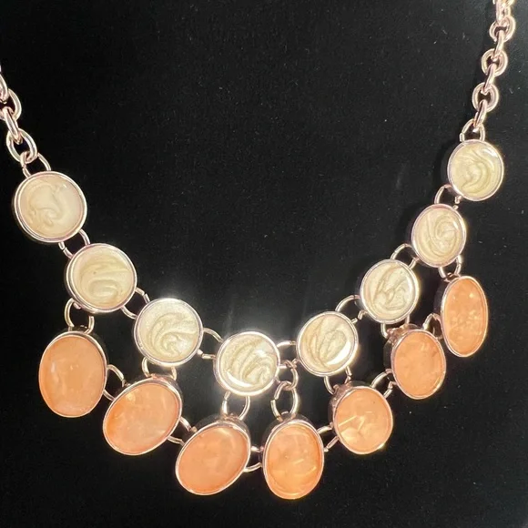 FASHION NECKLACE, “NEW” - Picture 5 of 6